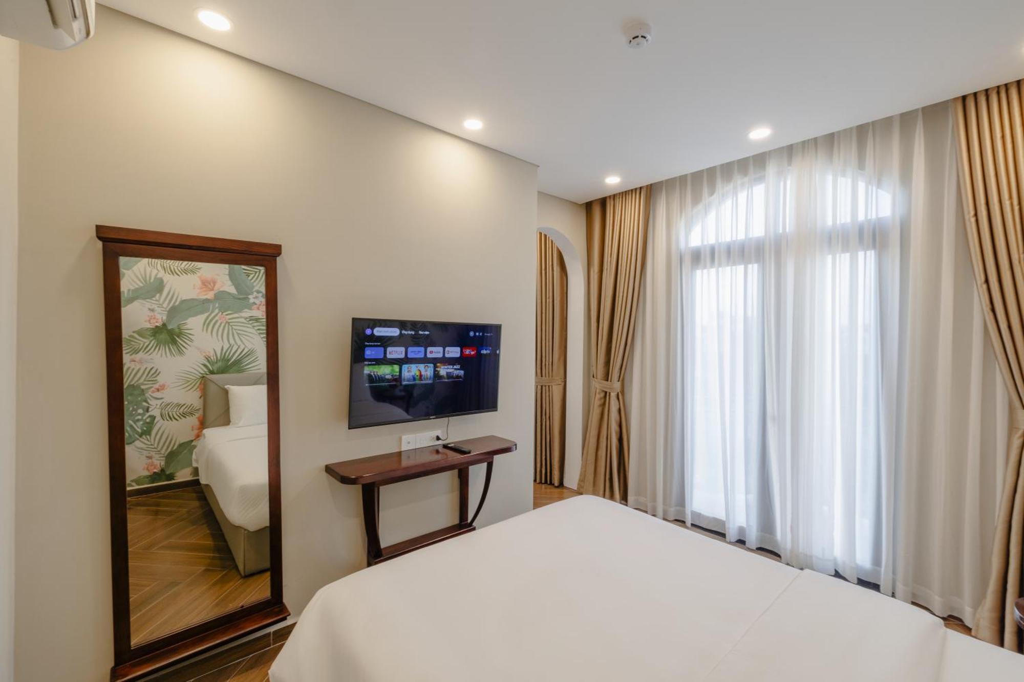 Hotel Tropical Bay Grand World Phu Quoc Esterno foto