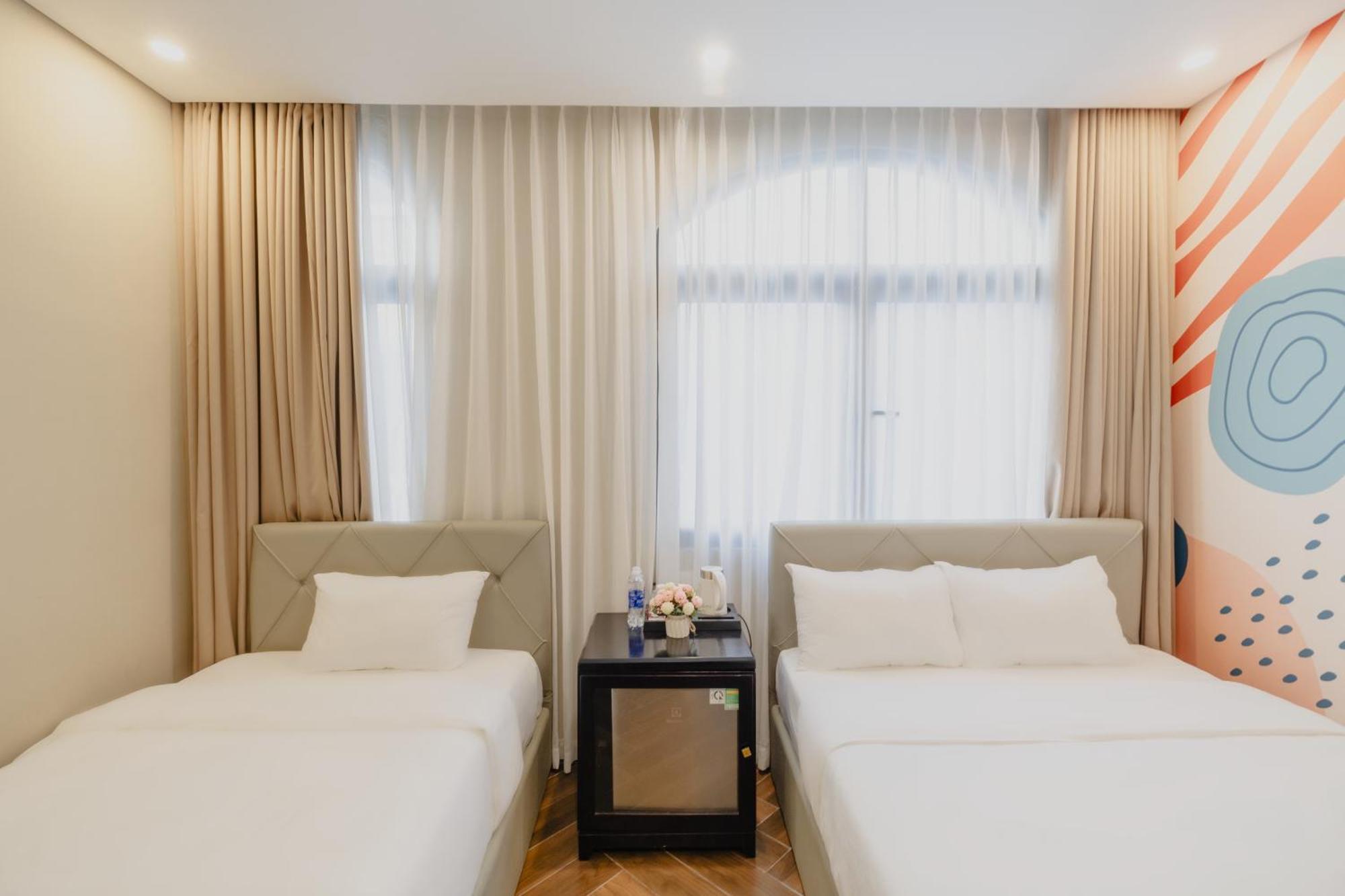 Hotel Tropical Bay Grand World Phu Quoc Esterno foto