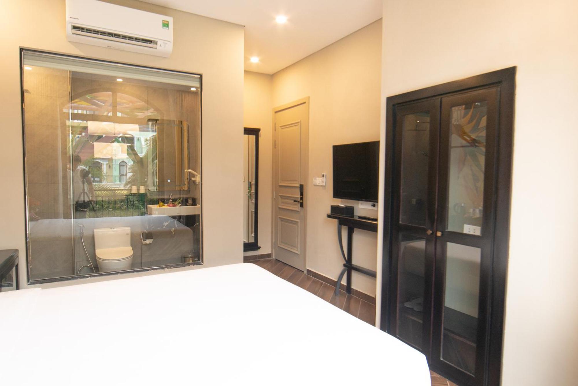 Hotel Tropical Bay Grand World Phu Quoc Esterno foto